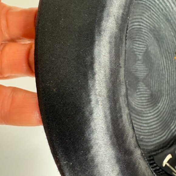 Vintage 50-60s Jan Leslie Elegant Small Hat Black Straw Satin Bow Size 22 1/2\